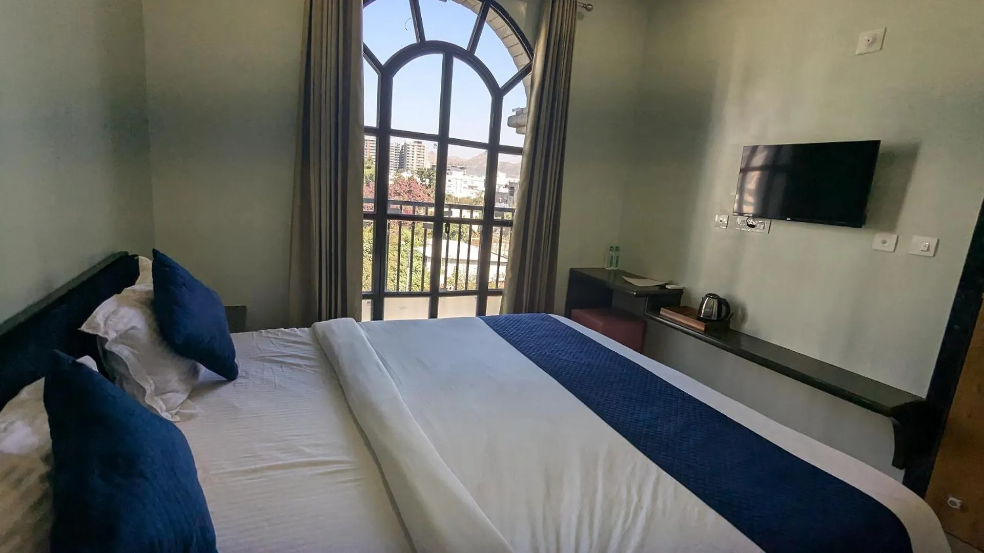 Maha Raas A Unit Of Raas Leela Hotels And Resort Udaipur