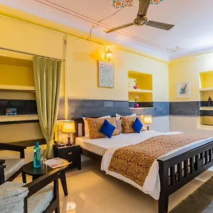 Bed & Breakfast Kalyan